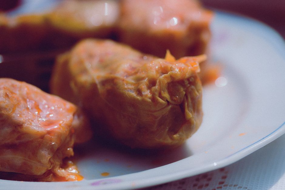 Töltött káposzta rizzsel és sovány hússal