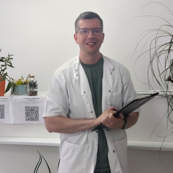 Nemes Levente, dietetician-nutriționist autorizat, în cabinetul Victus din Târgu Mureș